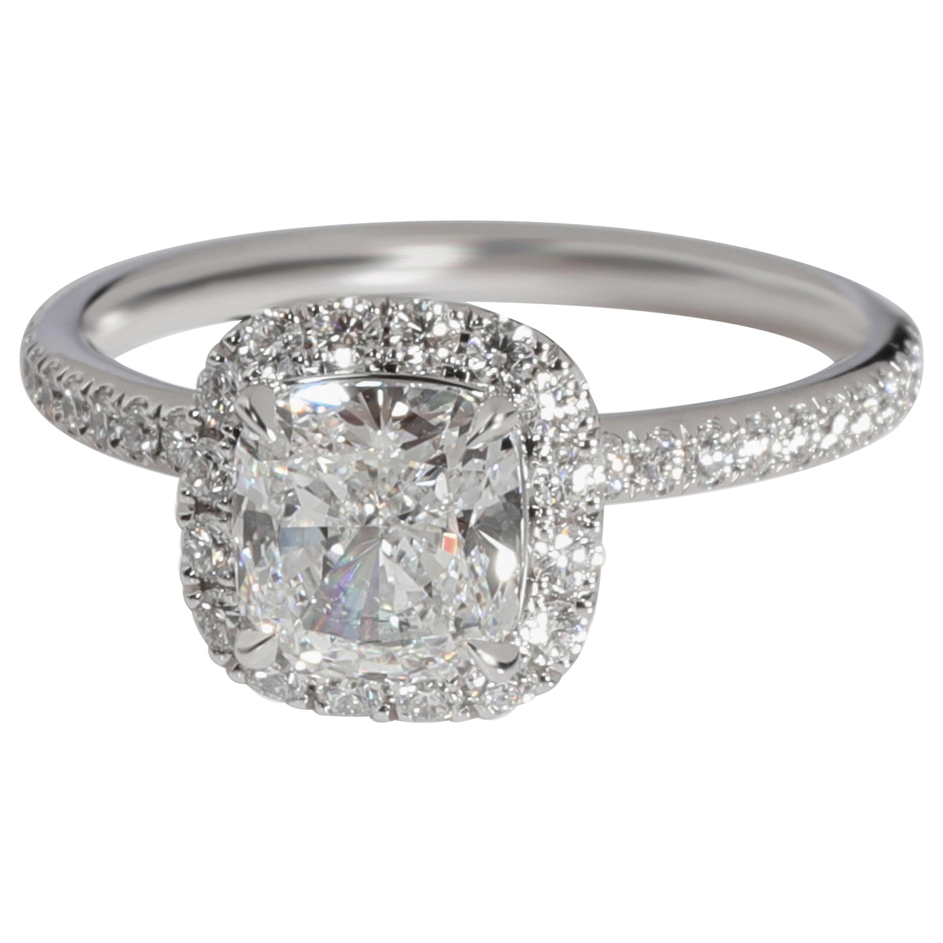Harry Winston Cushion Diamond Engagement Ring in Platinum E VS1 1.76 Carat