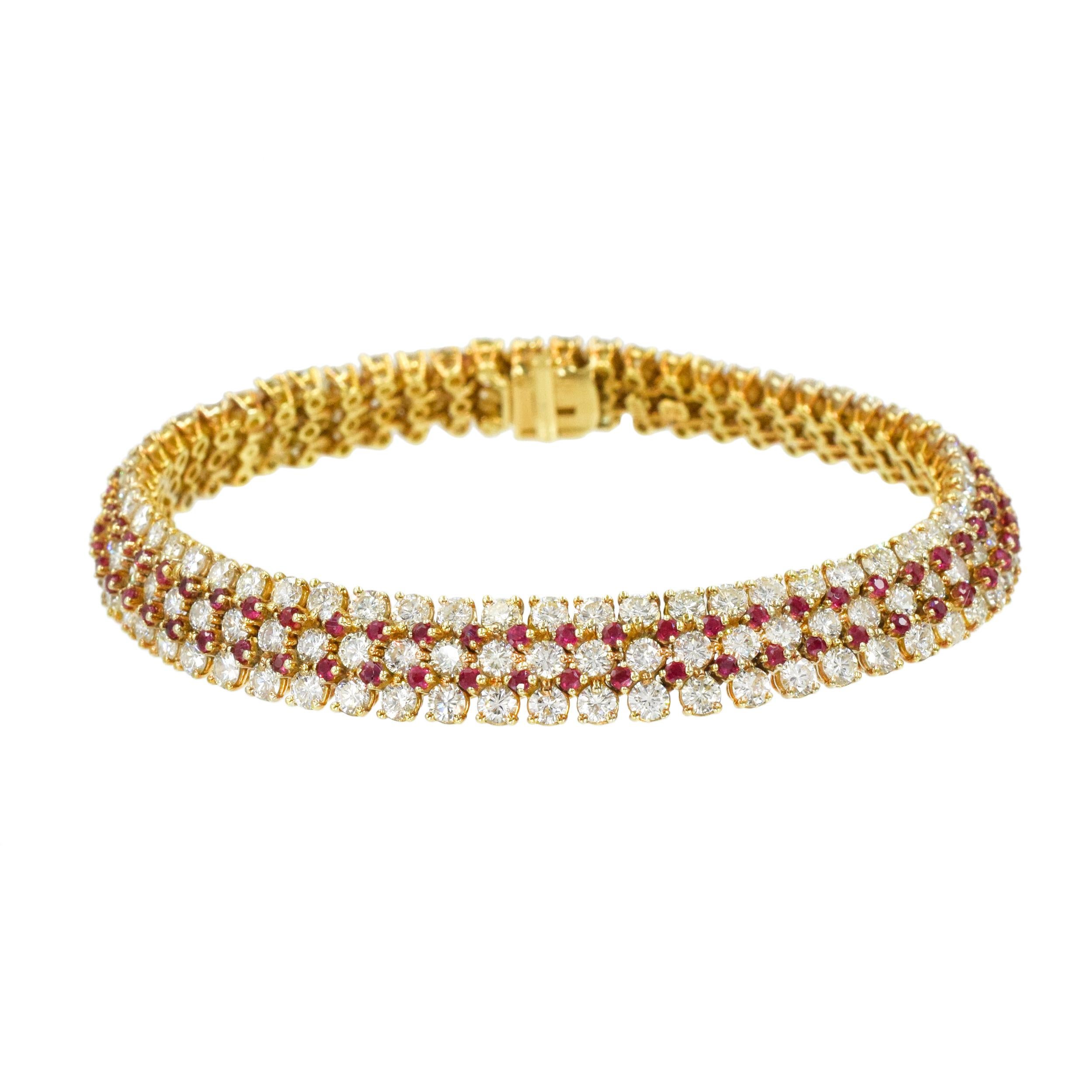Harry Winston Diamond and Ruby Bracelet In Excellent Condition For Sale In New York, NY