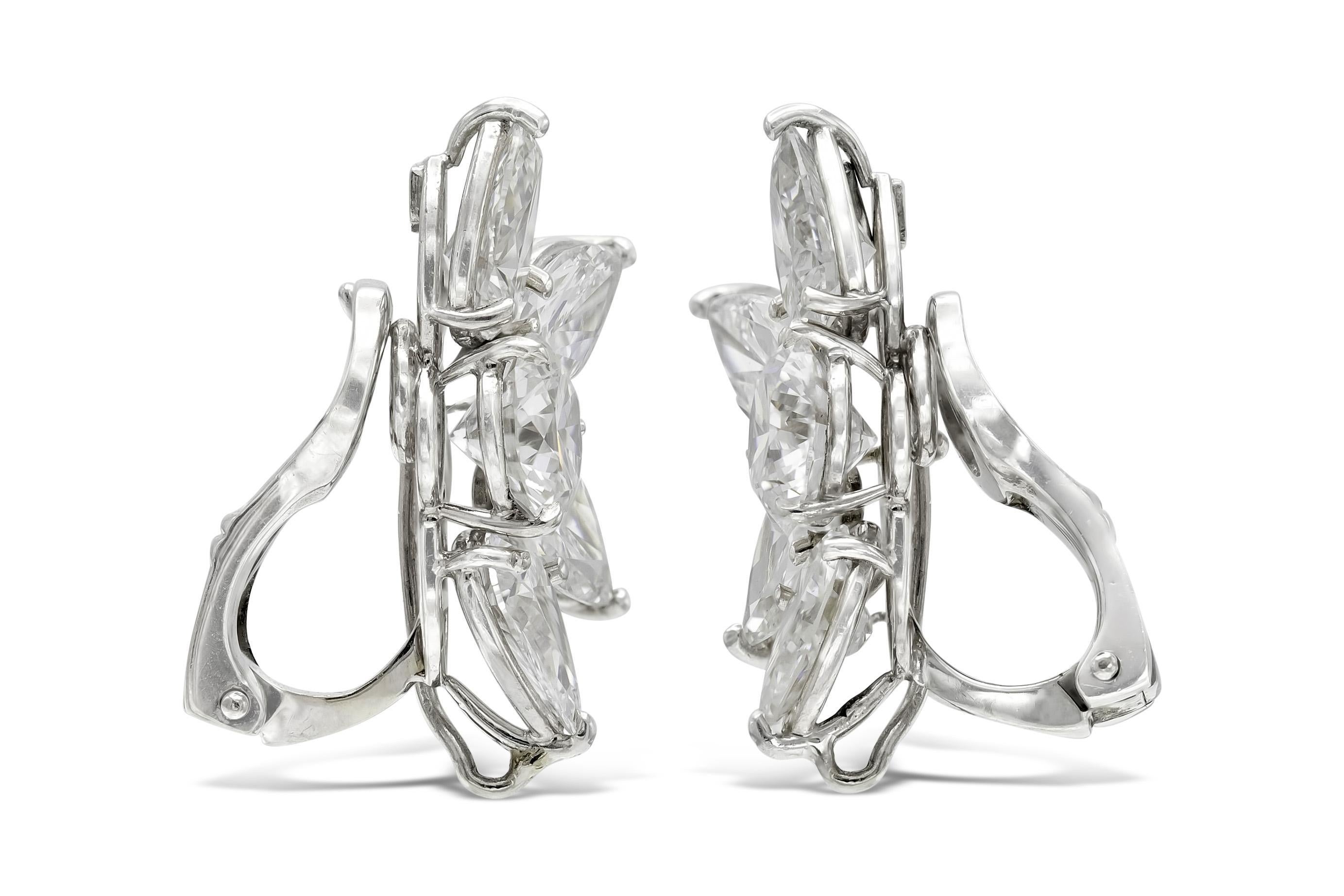 Donna Orecchini a pendente con diamanti e pera di Harry Winston in vendita