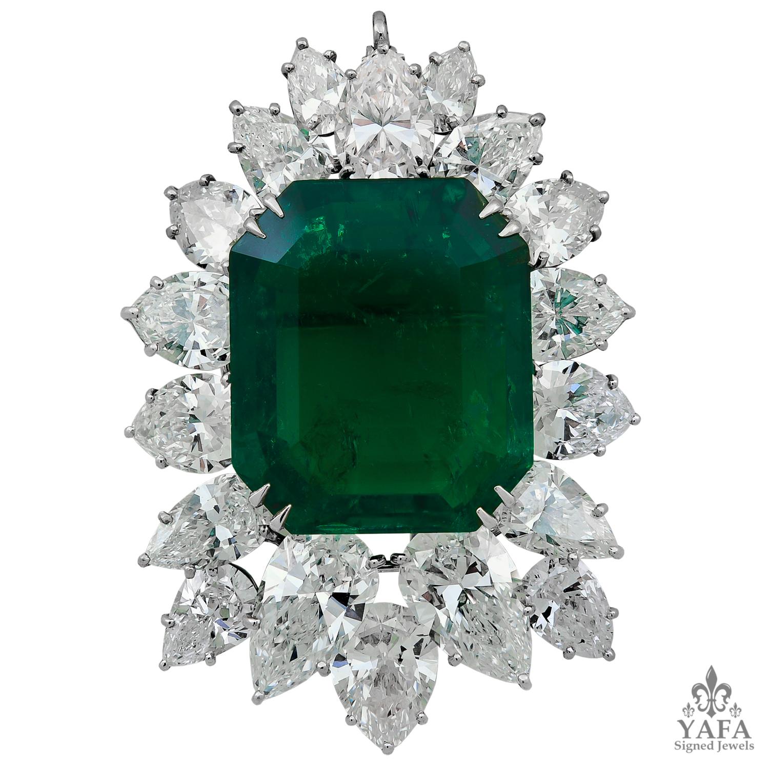 Important Harry Winston Diamond 23 Carat Certified Emerald Pendant Necklace
An 18k gold and platinum detachable pendant necklace, set with diamonds and emerald, signed Harry Winston.
emerald weighing approx. 23 cts. and diamonds 48 cts.