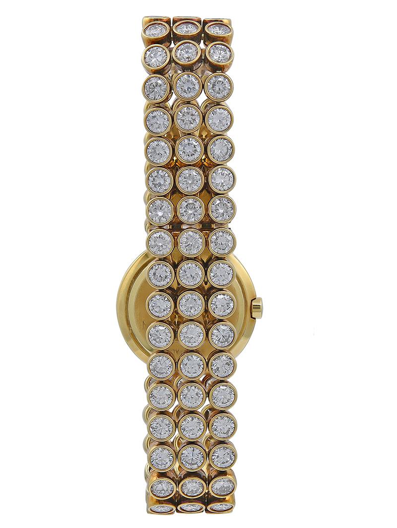 Harry Winston Diamond Gold Watch In Excellent Condition For Sale In New York, NY