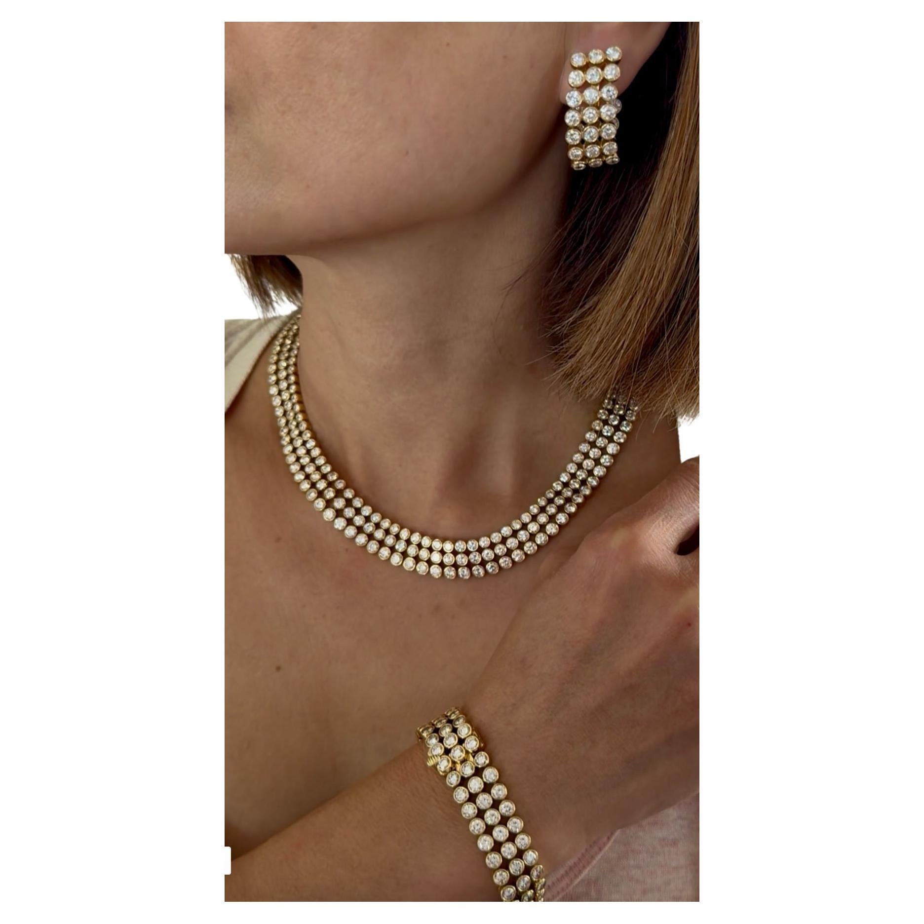 Harry Winston, collier, bracelet et boucles d
oreilles en or jaune 18 carats en vente