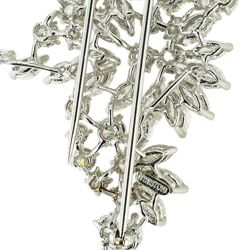 Harry Winston Diamond Platinum Clip Brooch In Good Condition For Sale In Los Angeles, CA