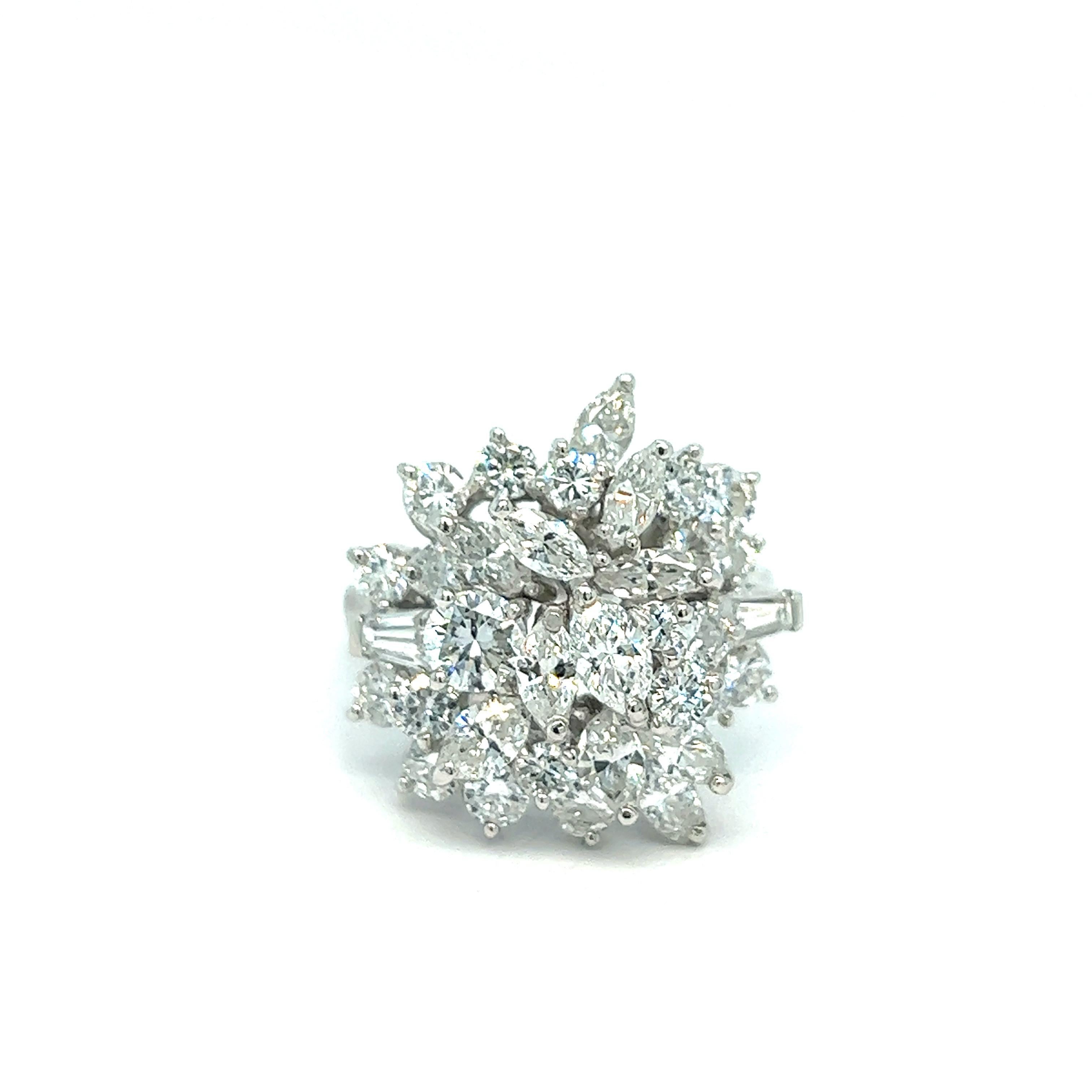 Harry Winston Diamond Platinum Ring In Excellent Condition In New York, NY