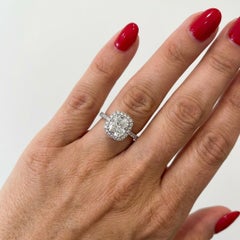 Harry Winston Diamond Ring in Platinum