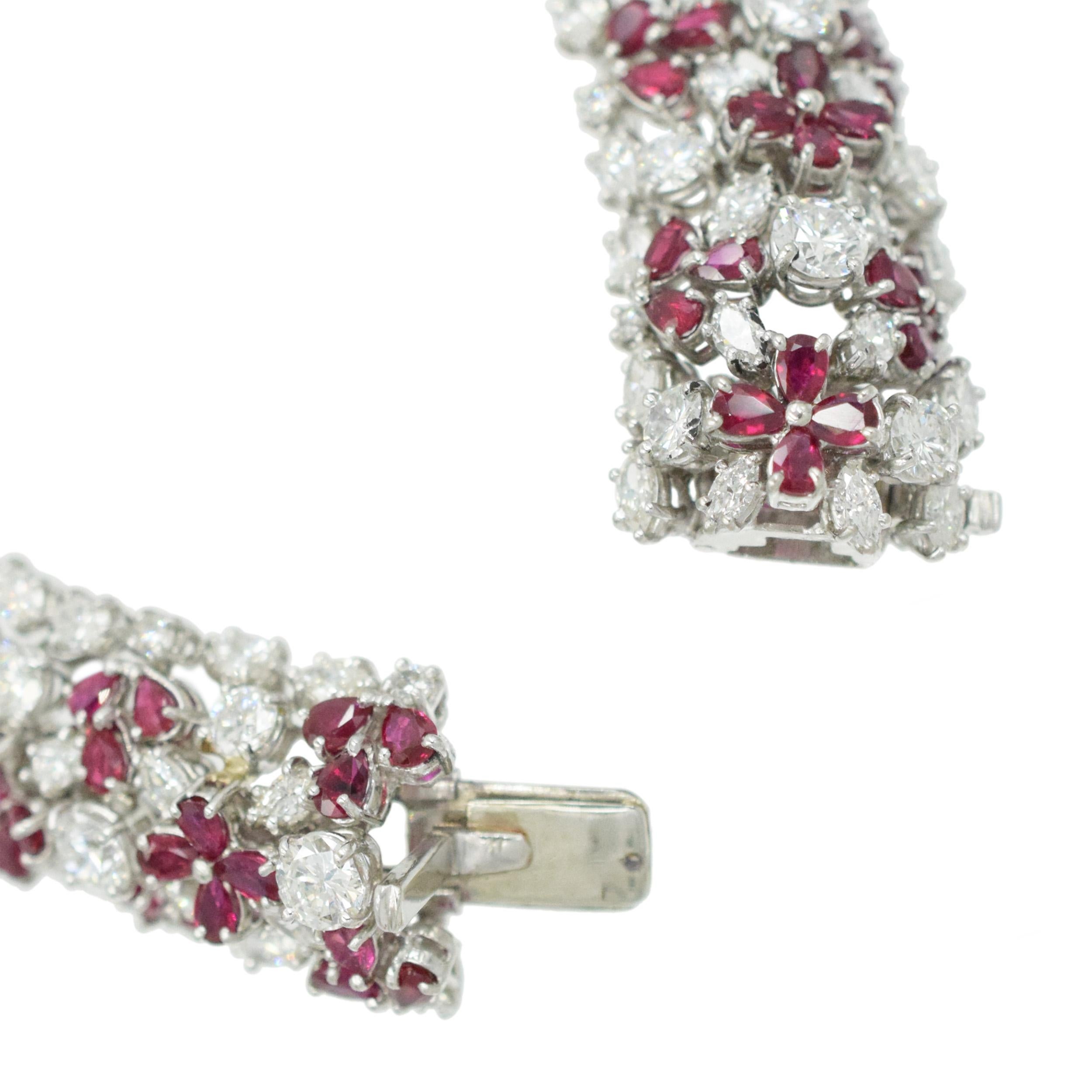 Harry Winston Diamond & Ruby Bracelet In Excellent Condition For Sale In New York, NY