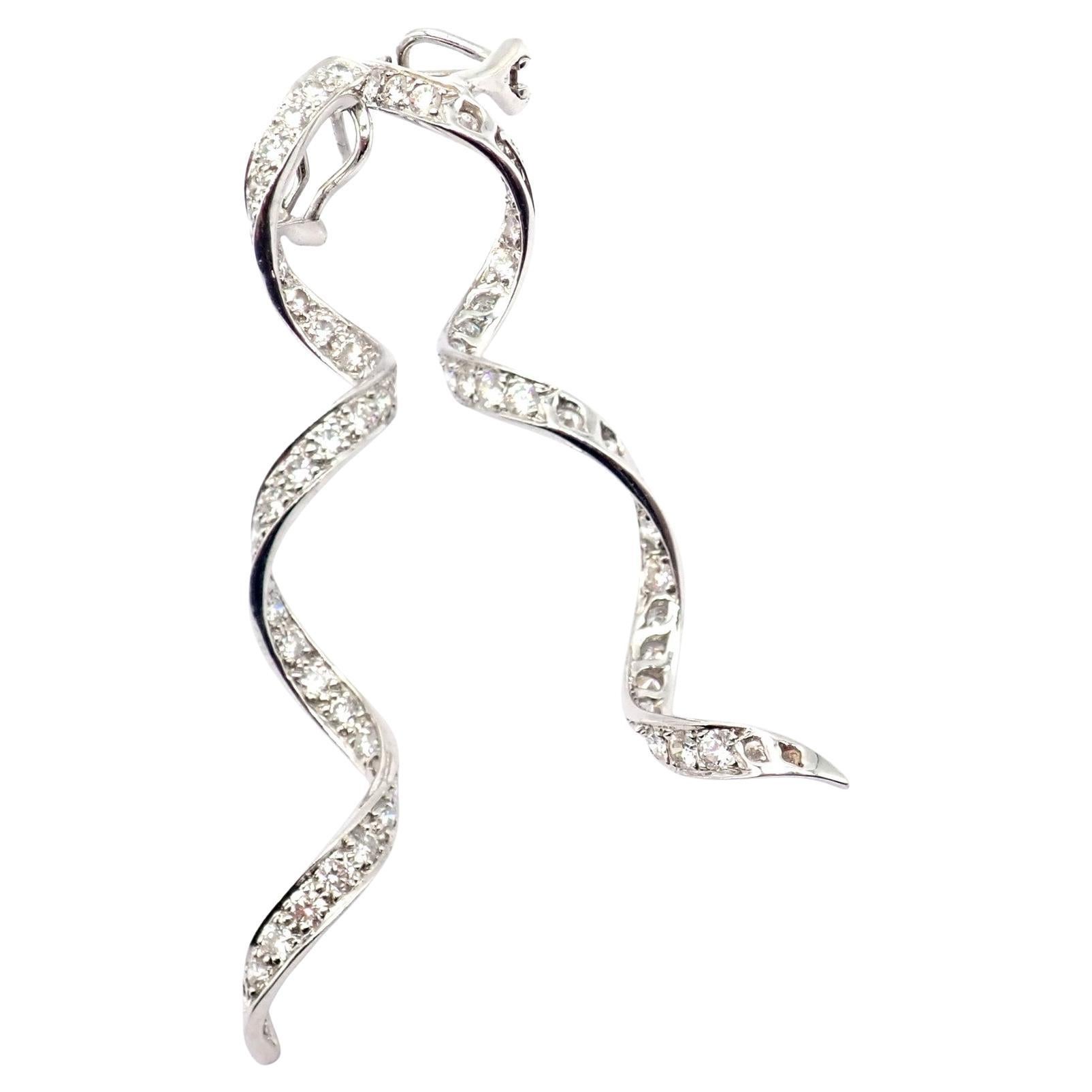 Harry Winston - Orecchini in platino con diamanti a goccia lunga e ritorta in vendita