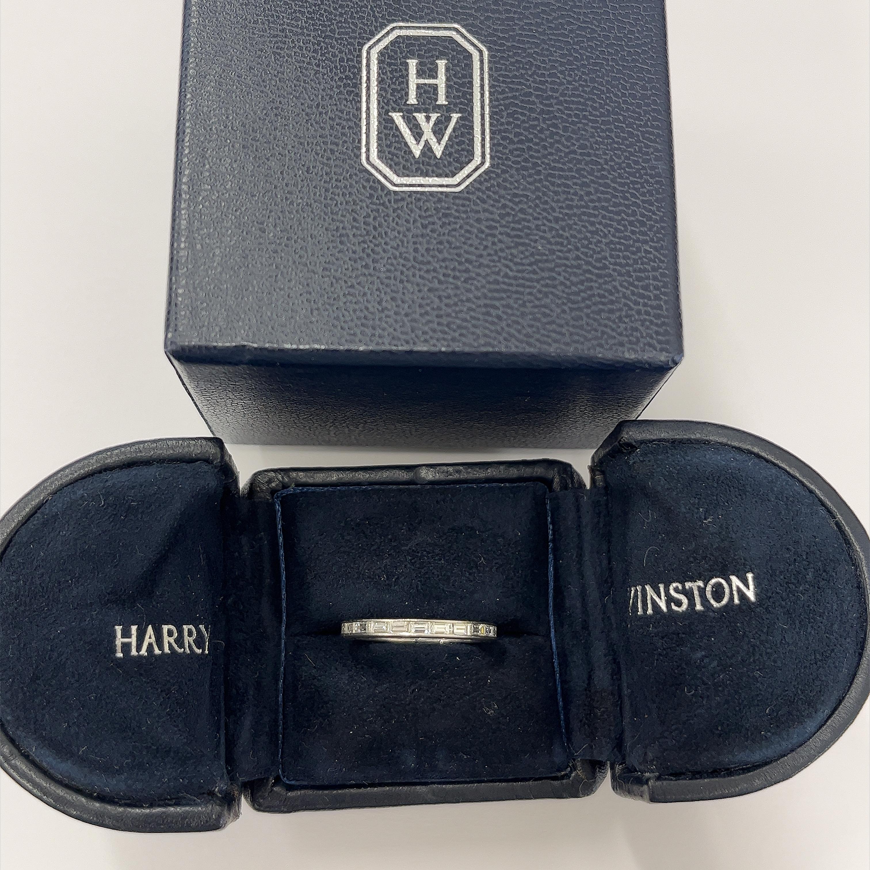Women's Harry Winston Diamond Wedding Band Set With Baguette Diamonds For Sale