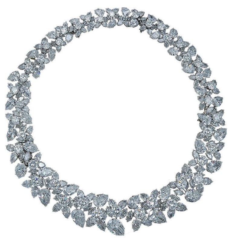 Harry Winston Diamond Wreath Necklace For Sale at 1stdibs