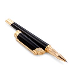 Harry Winston Diamond Yellow Gold and Black Lacquer Pen