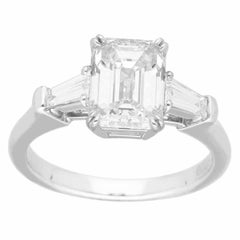 Harry Winston 1.77ct E-VVS2 Emerald Cut Classic Diamond Ring in Platinum – US 4