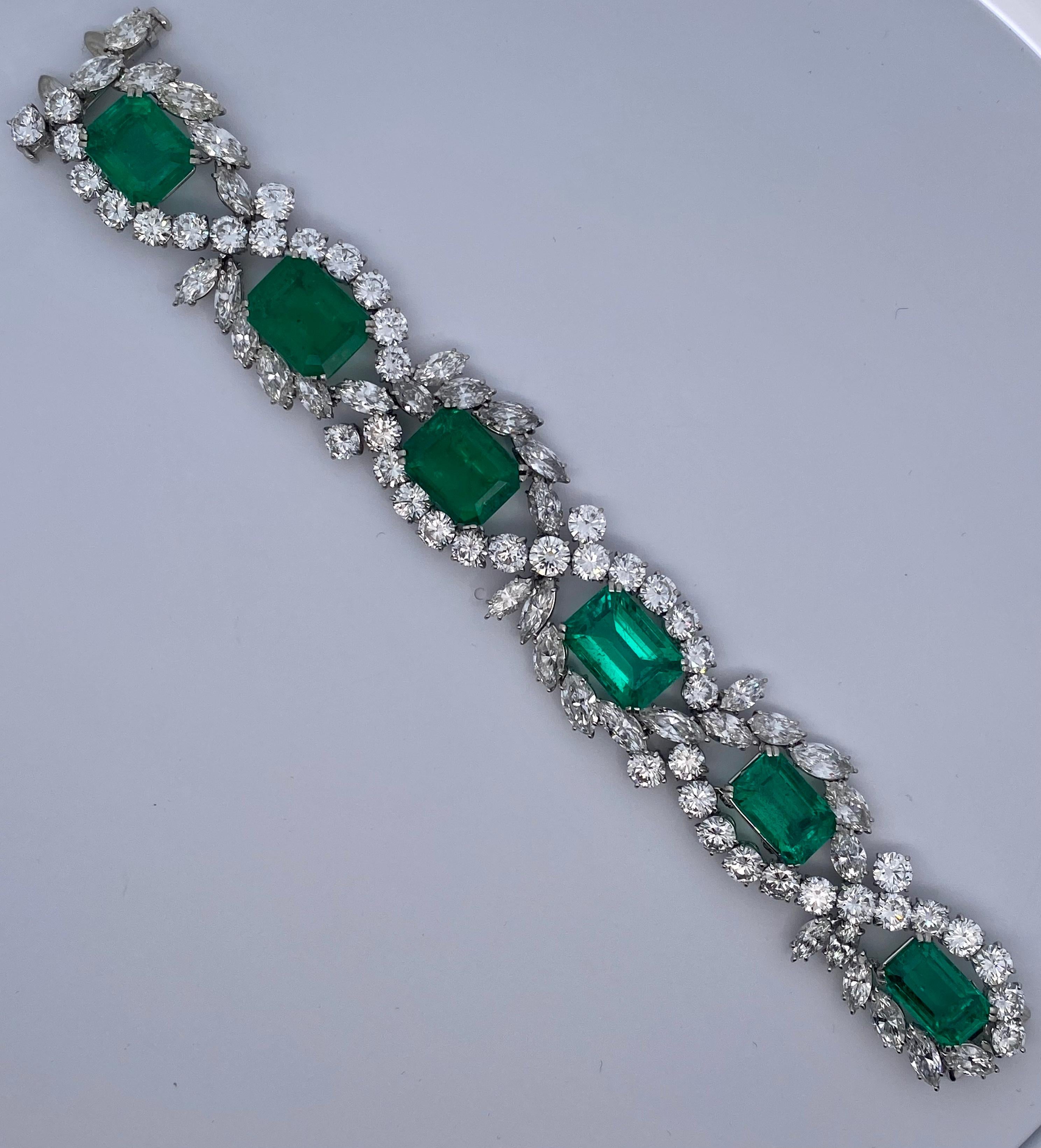 Harry Winston Emerald & Diamond Bracelet  In Excellent Condition In New York, NY