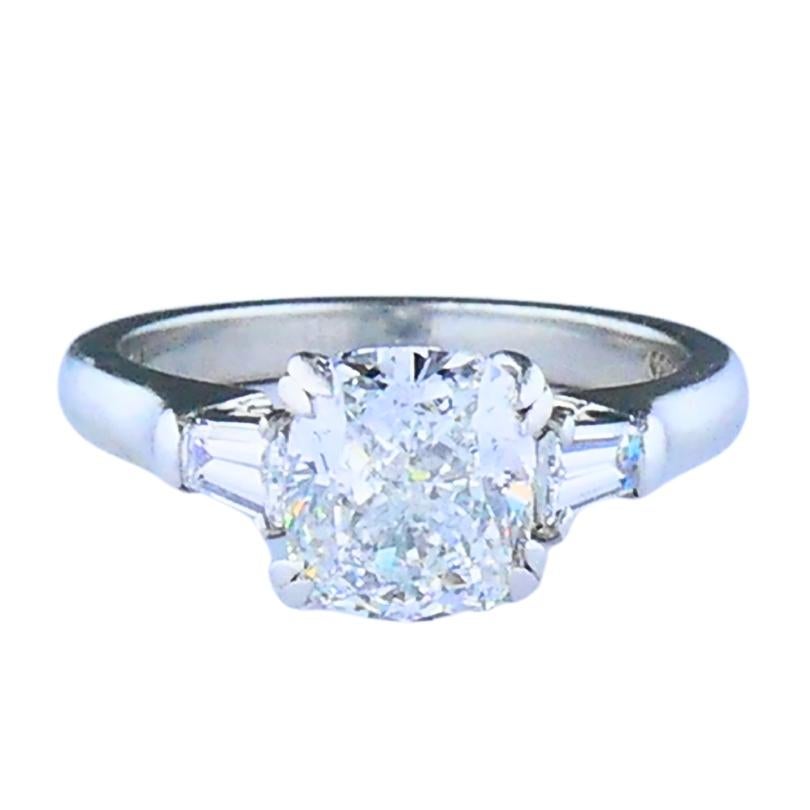 Bague de fiançailles Harry Winston Diamant taille coussin 1,77 carat F/VS2 GIA Estate en vente 8