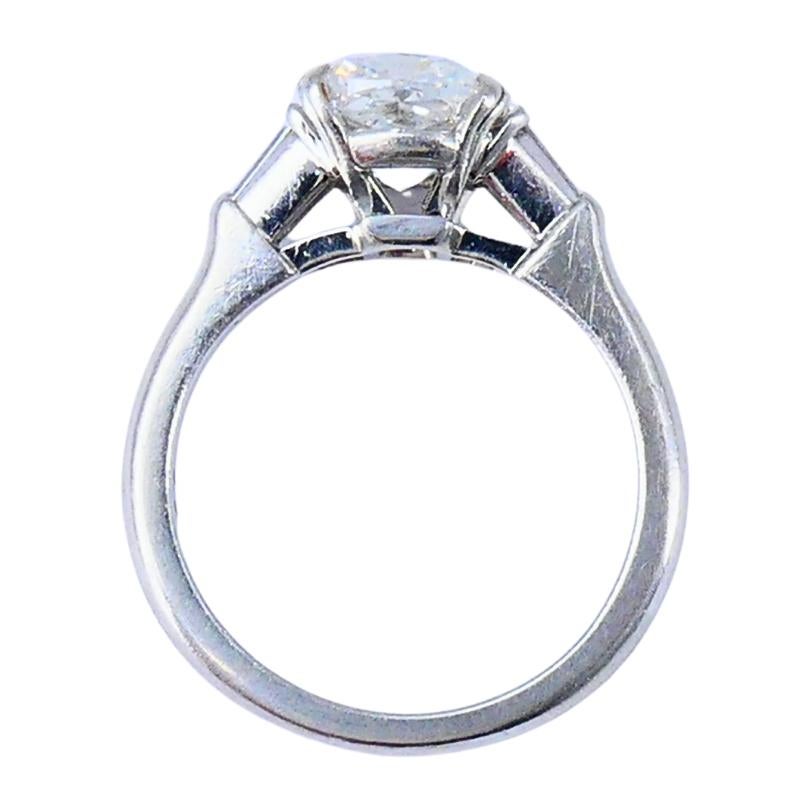 Bague de fiançailles Harry Winston Diamant taille coussin 1,77 carat F/VS2 GIA Estate en vente 3