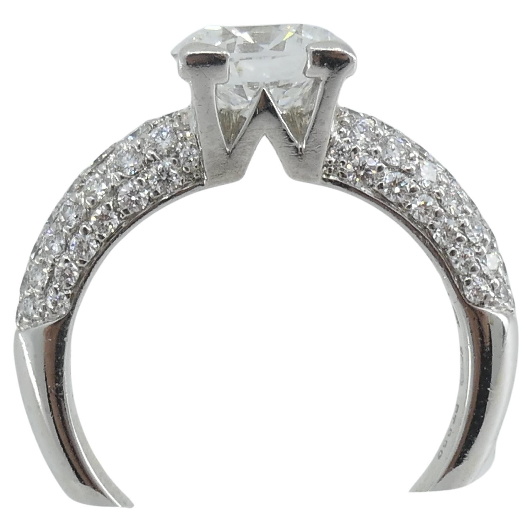 Harry Winston Engagement Ring E Color Diamond Platinum GIA Certified In Excellent Condition In Beverly Hills, CA