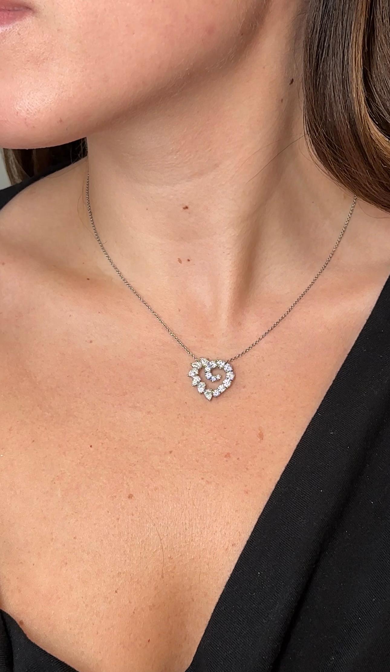 Taglio brillante Harry Winston Ciondolo con diamante a cuore grande Garland in vendita