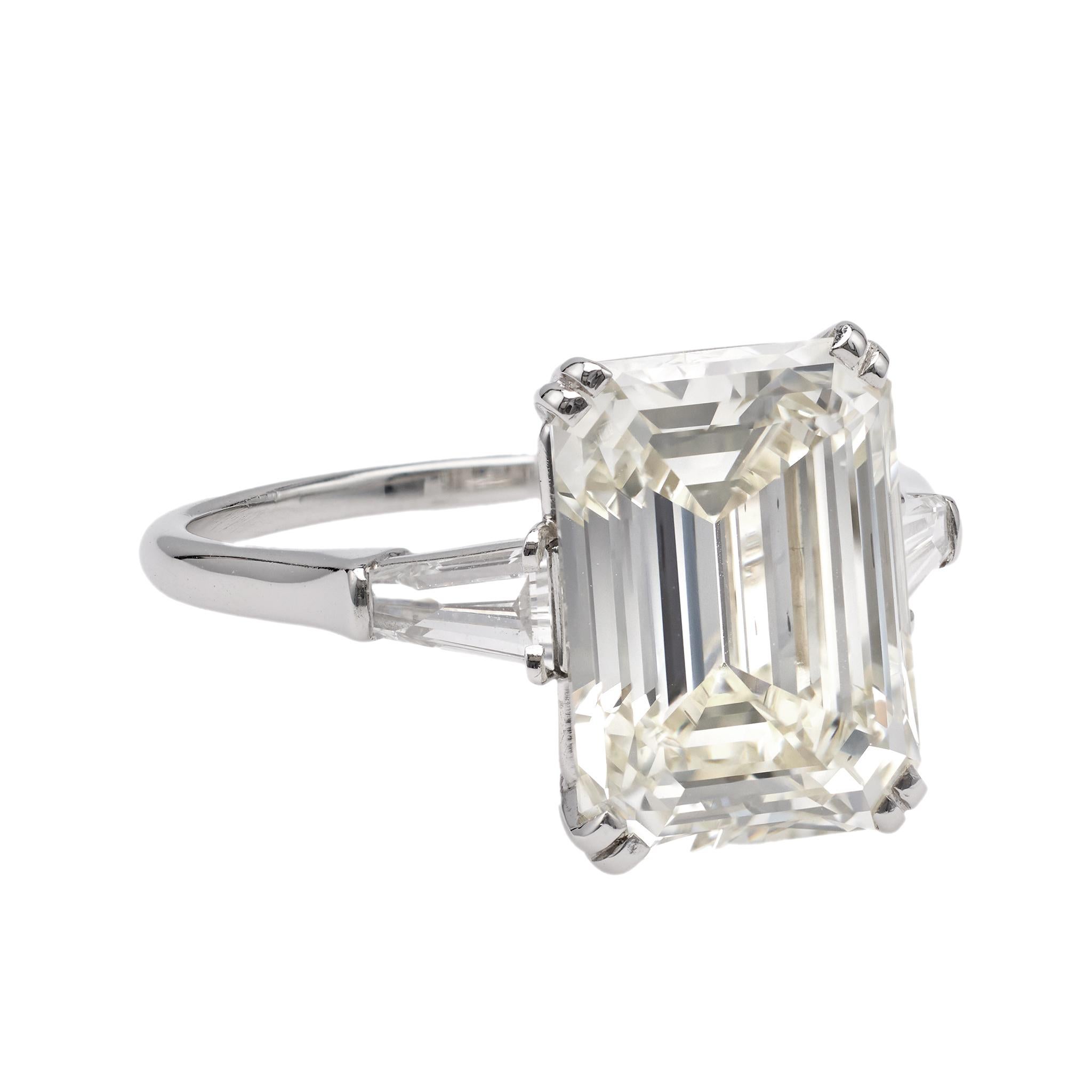 Women's or Men's Harry Winston GIA 5.53 Carat Emerald Cut Diamond Platinum Ring