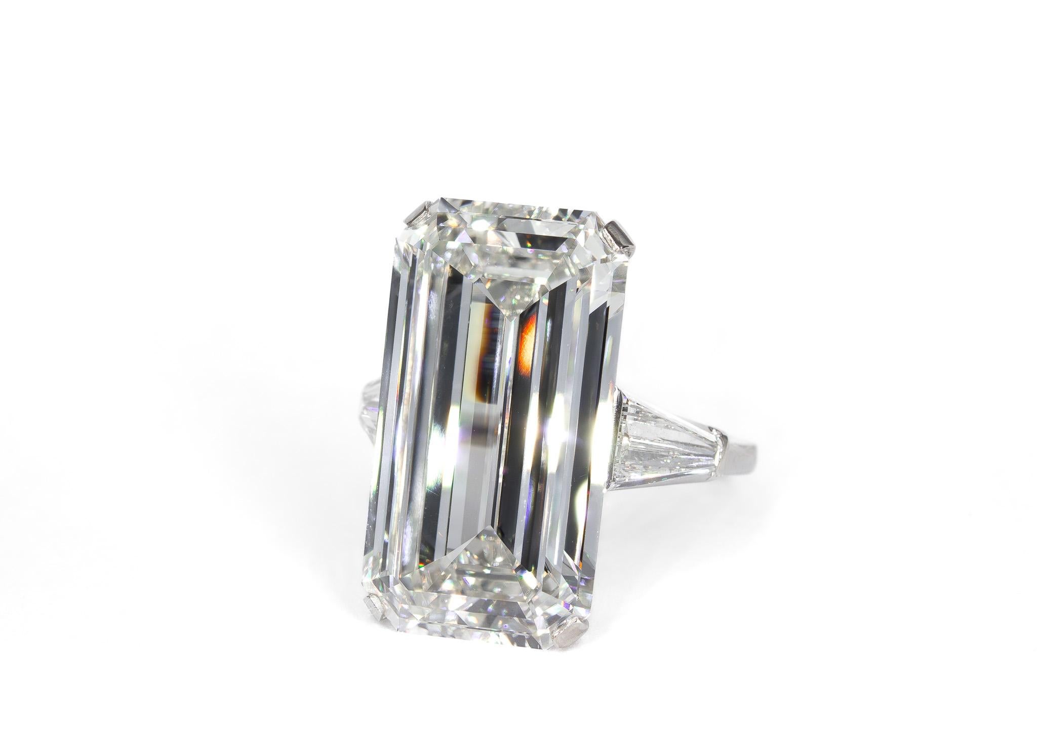 Contemporary Harry Winston GIA Certified 16.67 Carat GIA I VVS1 Emerald Cut Diamond Ring