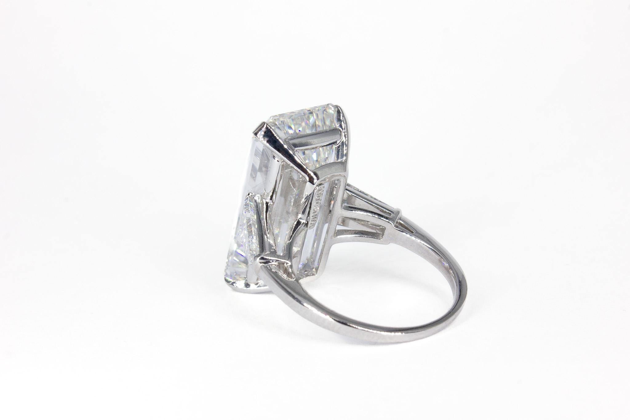 Women's or Men's Harry Winston GIA Certified 16.67 Carat GIA I VVS1 Emerald Cut Diamond Ring