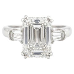 Harry Winston GIA Certified 4.00 Carat Emerald Cut Diamond Engagement Ring Harry Winston GIA Certified 4.00 Carat Emerald Cut Diamond Engagement Ring