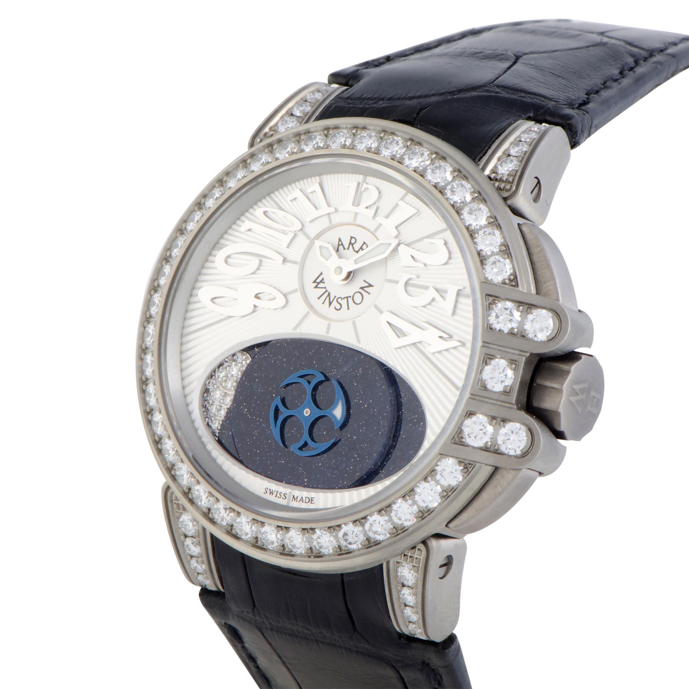 Reminiscent of the mystical night sky and perfectly complemented by the glistening diamonds around it, the glorious lower segment of the dial offers a scintillating sight in this fascinating limited edition timepiece from Harry Winston which