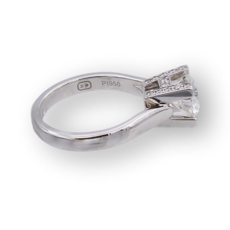 harry winston logo ring