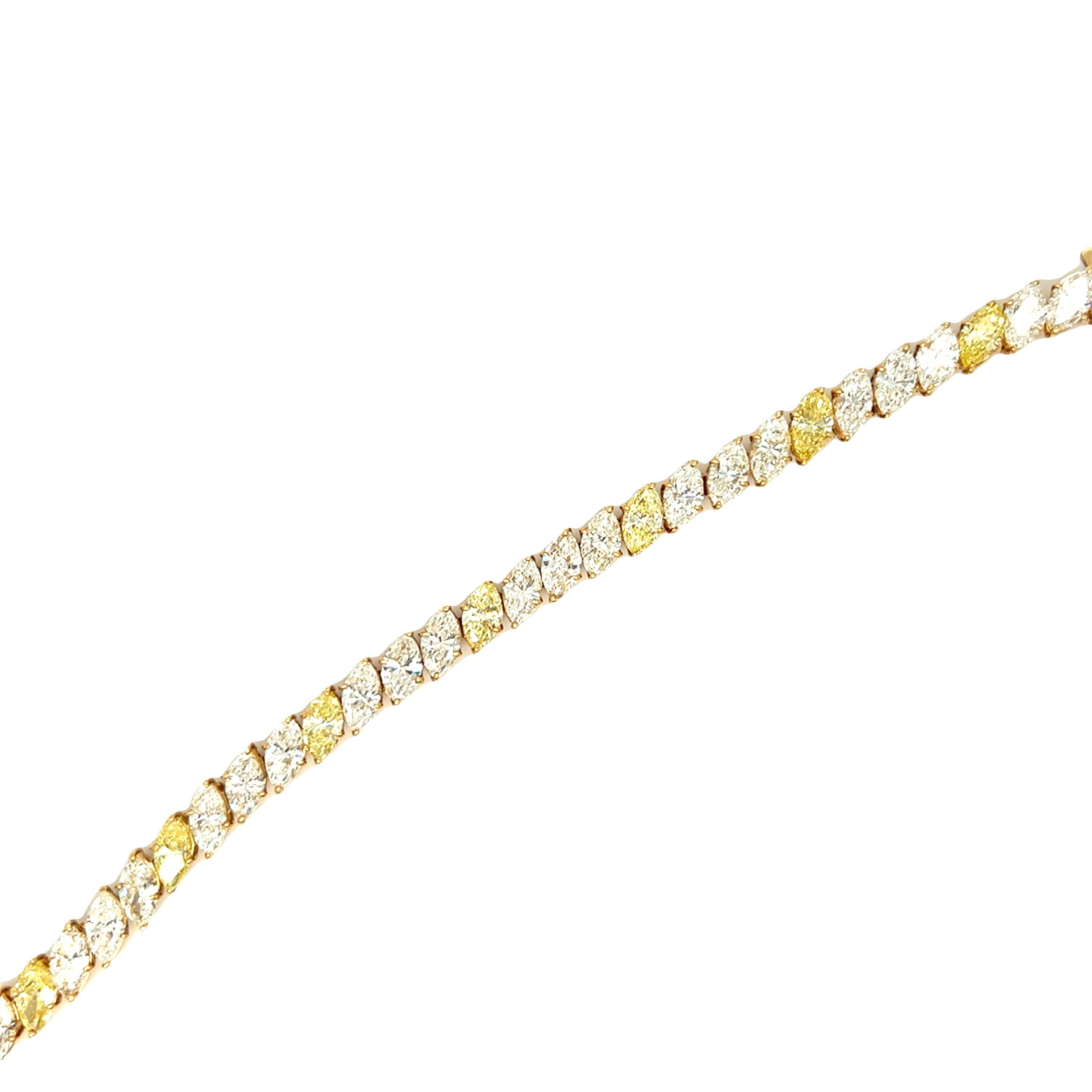 Marquise Cut Harry Winston Marquise Shaped Yellow and Colorless Diamond Tennis Bracelet For Sale