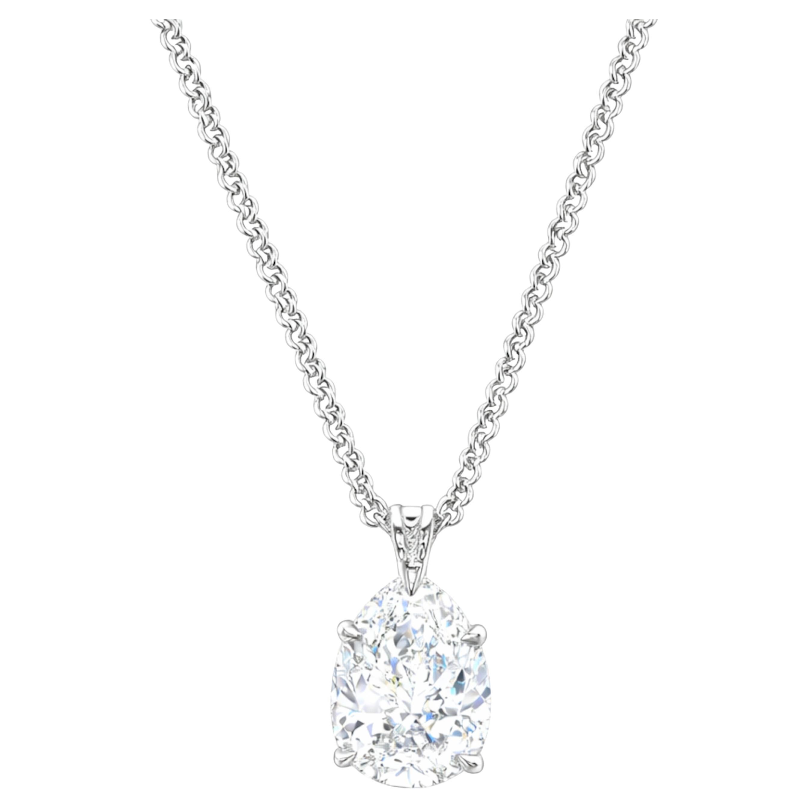 Harry Winston Pear Shaped Diamond Pendant Necklace en vente