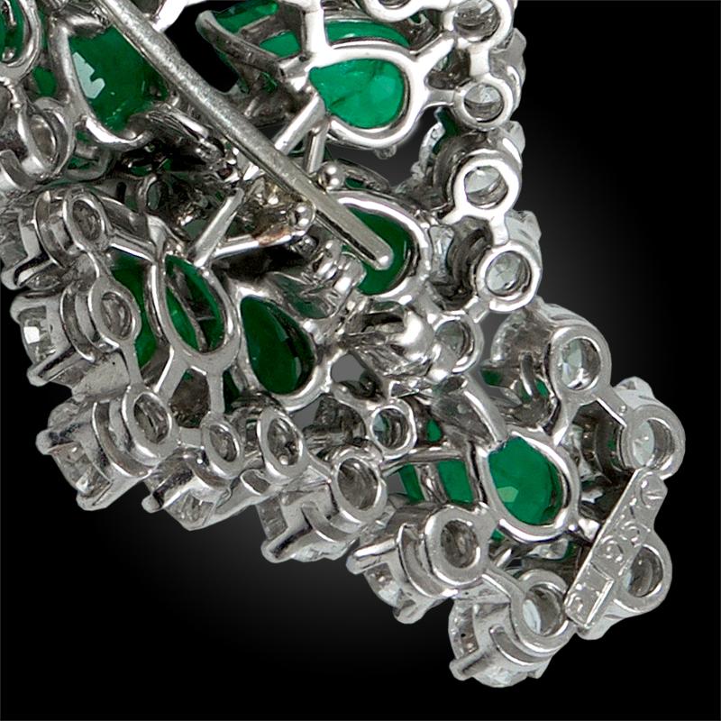 Harry Winston Chandelier-Ohrringe mit Smaragd und Diamant im Zustand „Gut“ im Angebot in New York, NY