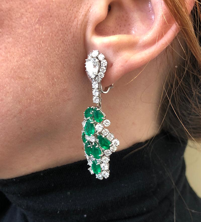 Women's Harry Winston Emerald Diamond Chandelier Earrings For Sale