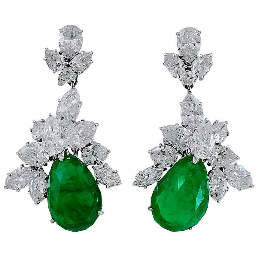 Harry Winston Emerald Diamond Cluster Platinum Detachable Earrings For Sale