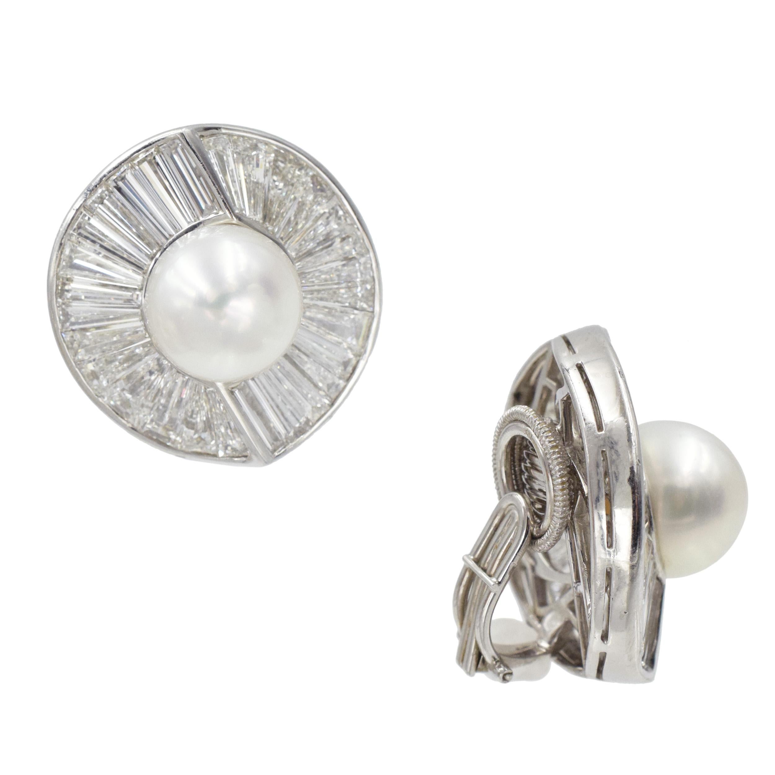 Harry Winston Pearl and Diamond Clip-On Earrings In Excellent Condition For Sale In New York, NY