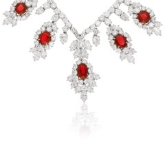 Harry Winston Collana in platino e oro bianco 18 carati con rubini e diamanti senza calore