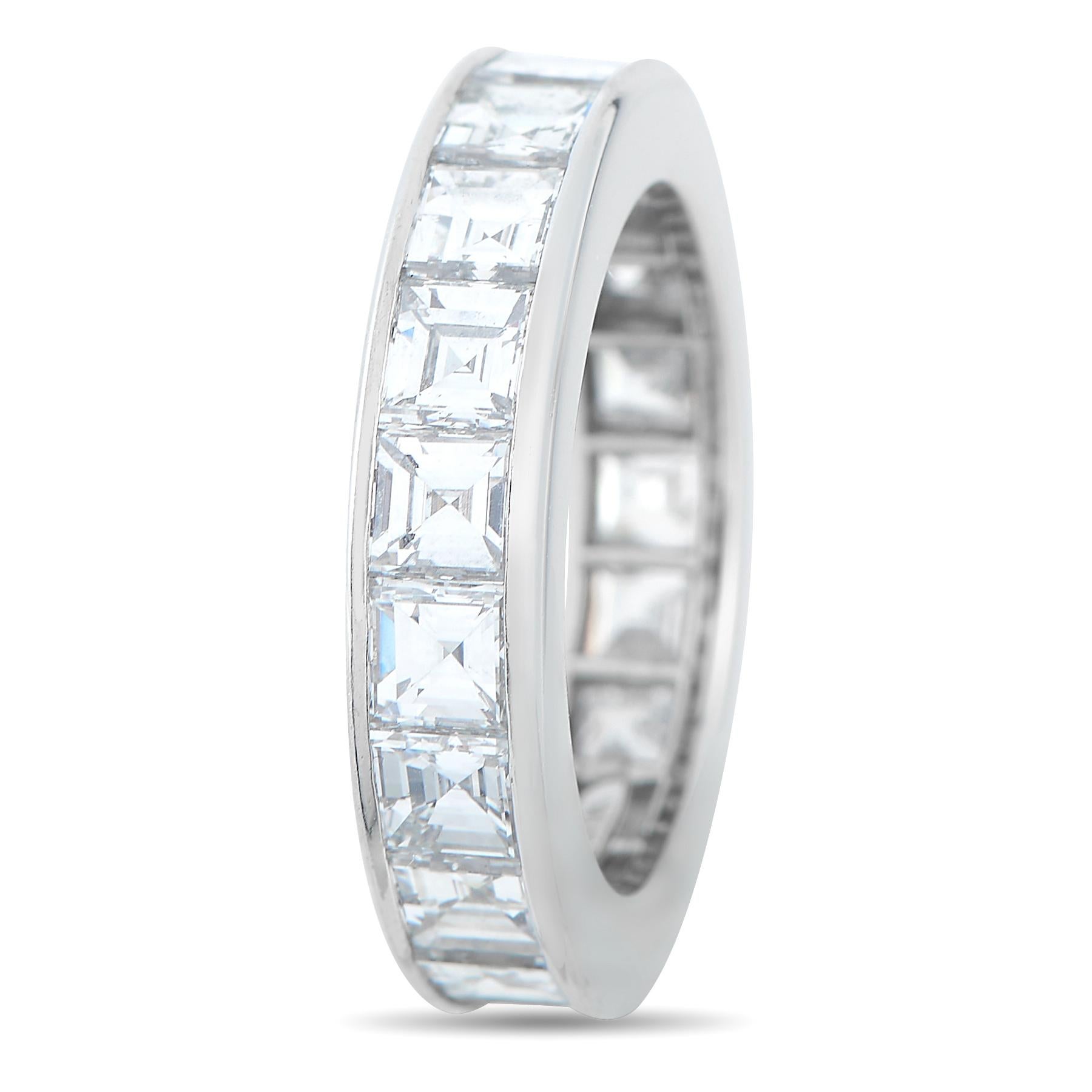 In platinum and with 3.65 carats of diamonds running along its entire circumference, this Harry Winston eternity ring presents craftsmanship, beauty, and brilliance that will stand the test of time. The band shines with carr-cut diamonds or