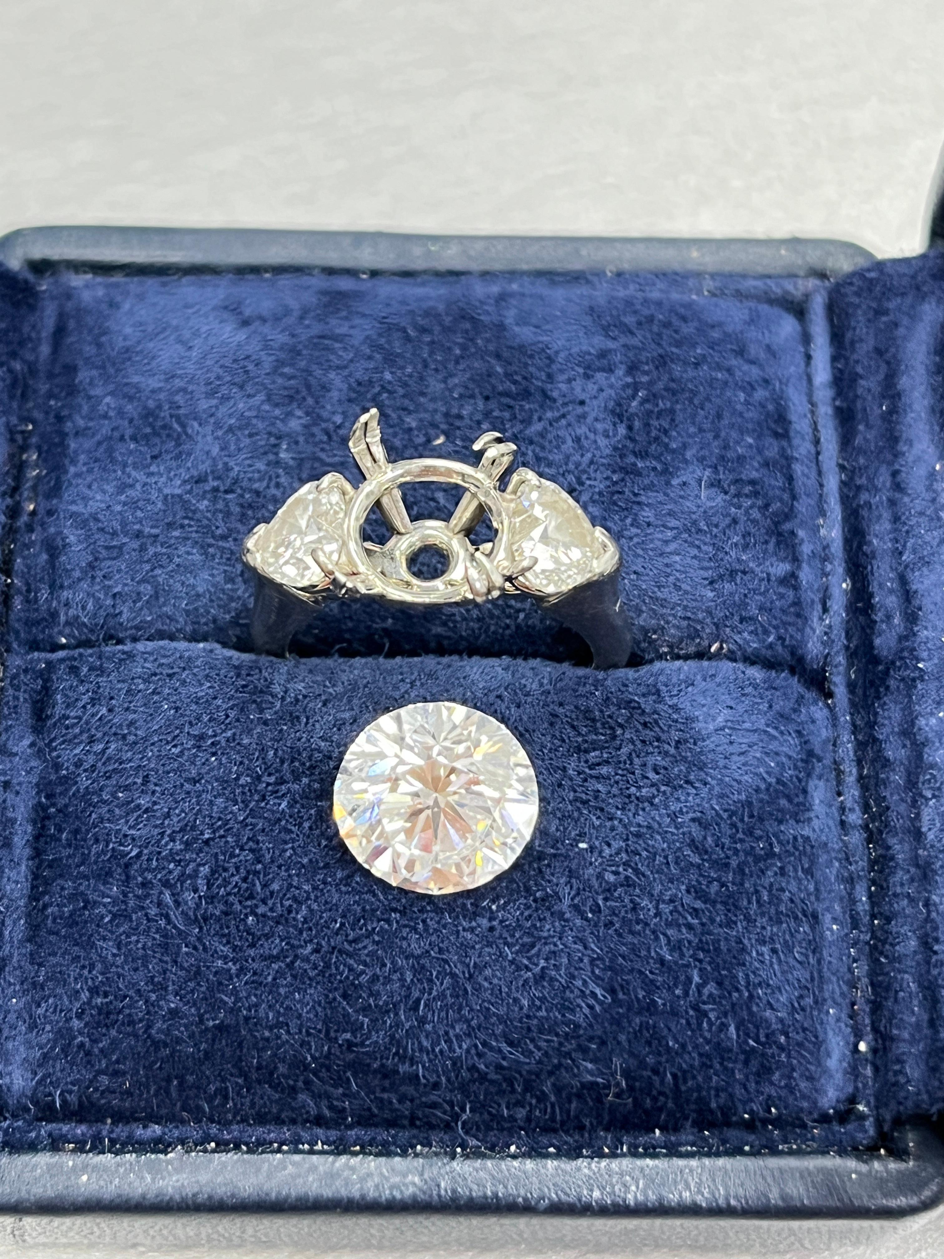 Harry Winston Platinum 4.05 cts Diamond Ring For Sale 1