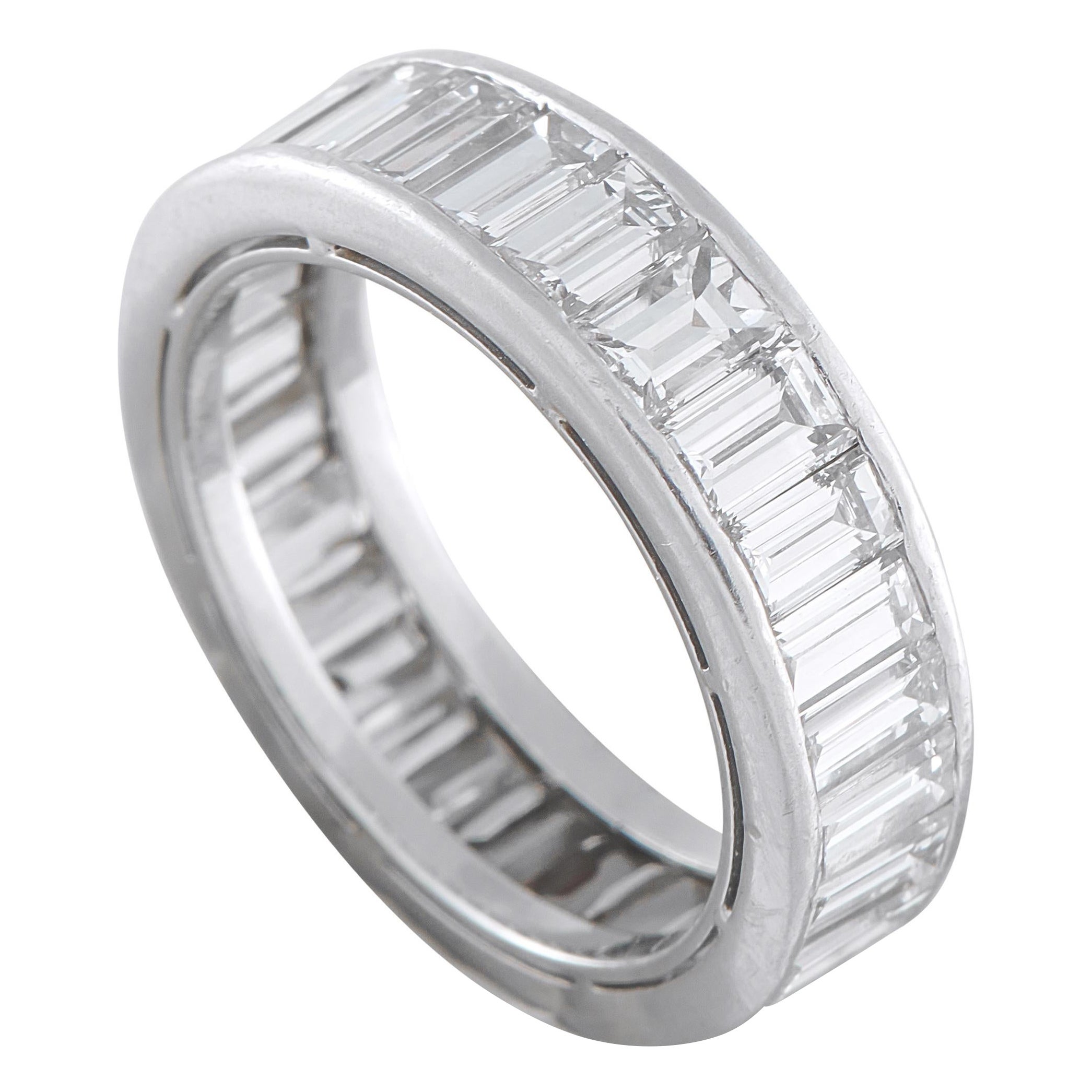 Harry Winston Platinum 5.40ct Diamond Eternity Band Ring HW32-122225 en vente