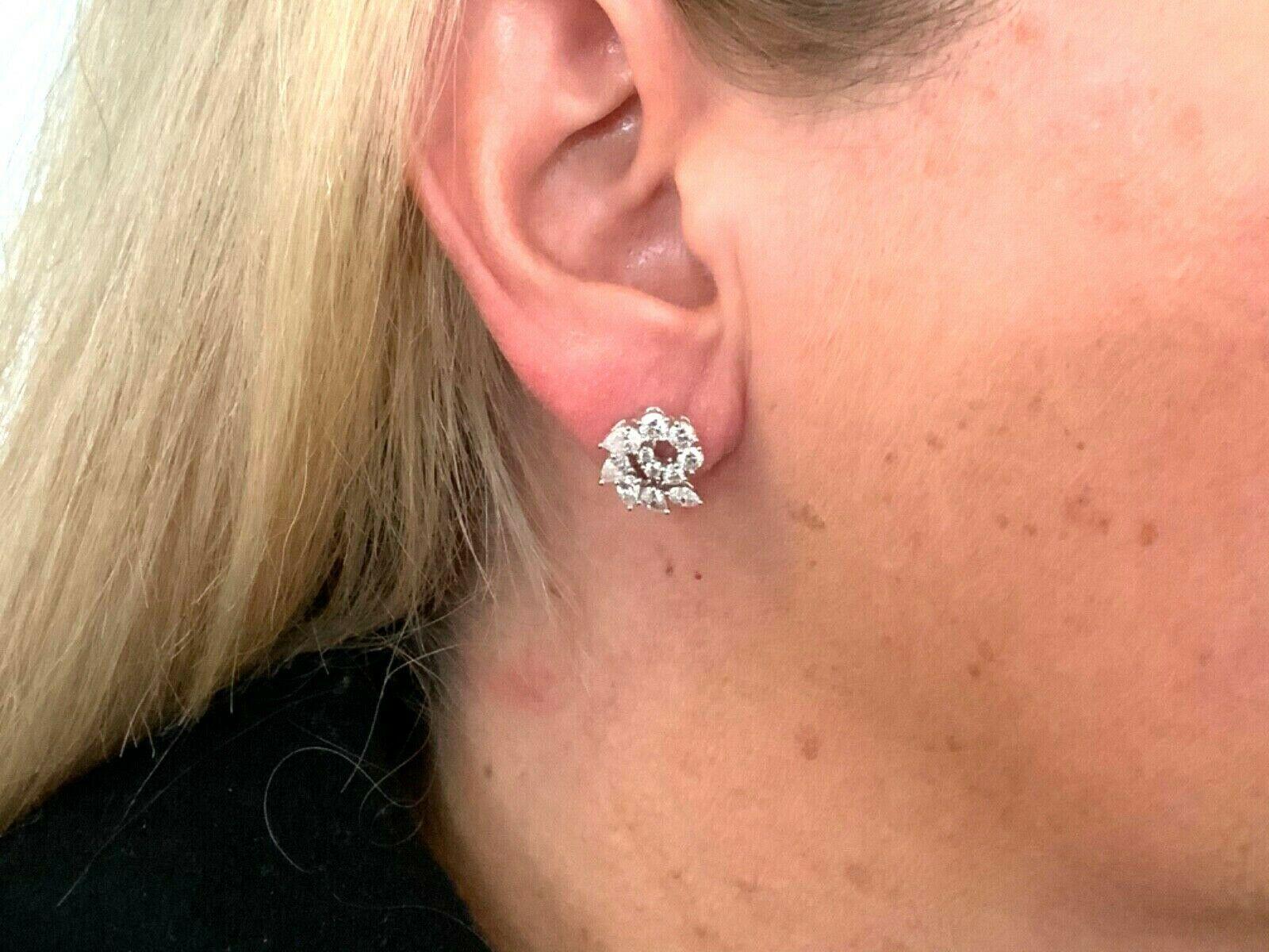 Women's or Men's Harry Winston Platinum and Diamond Cluster Earrings 1.91 Carat F VS1 Box Papers For Sale