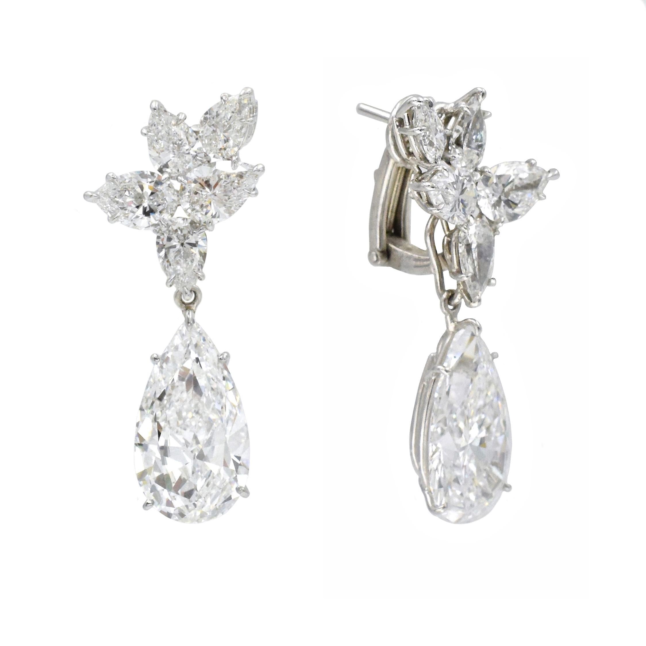 Harry Winston, Platinum and Diamond Pendant Earrings In Excellent Condition For Sale In New York, NY