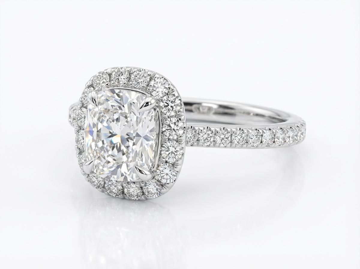 da uomo o donna Anello con diamante a cuscino in platino di Harry Winston in vendita