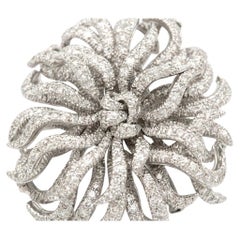 Broche flor de diamantes en platino Harry Winston 6,30 quilates