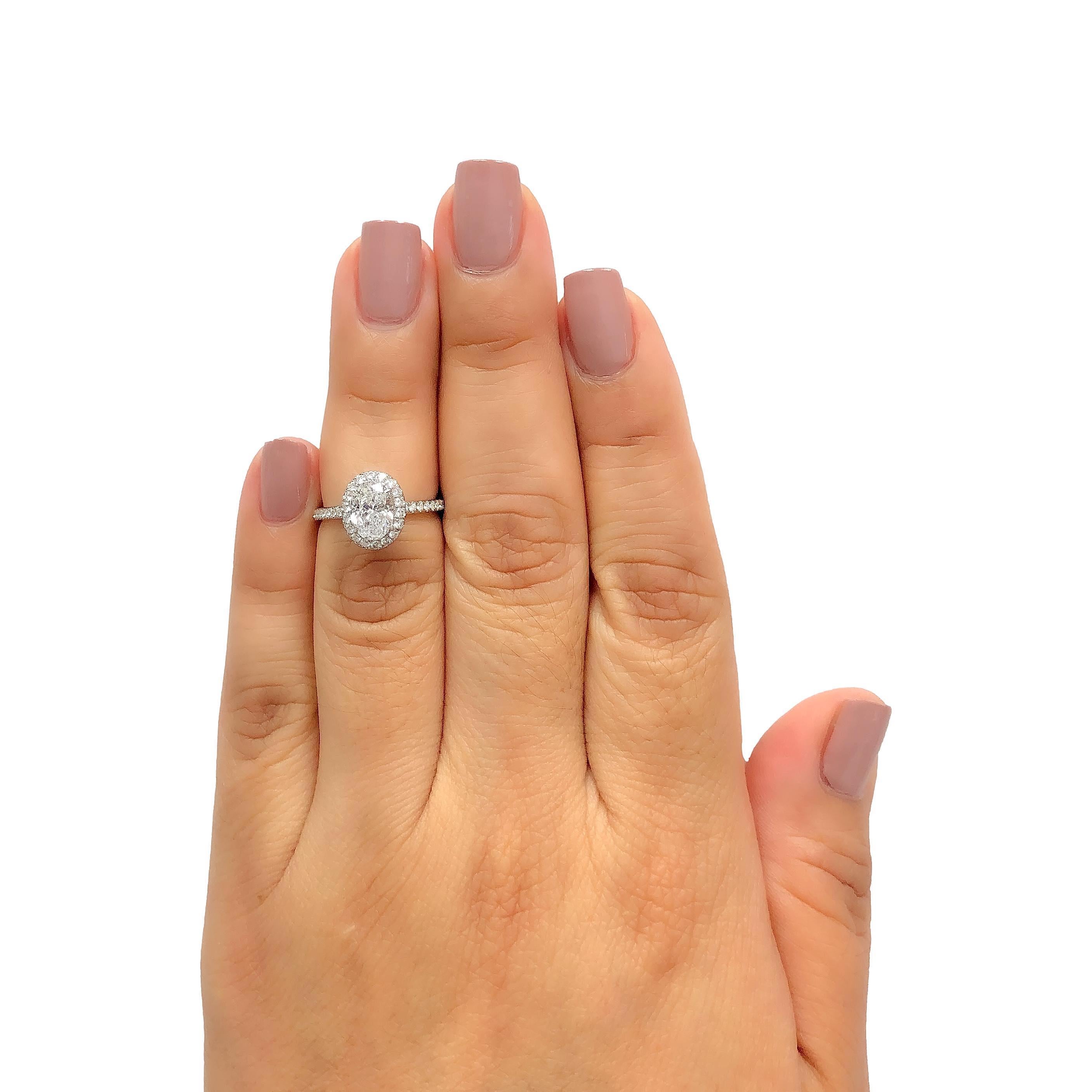Harry Winston Platinum Halo Oval Diamond 1.54ct TW DVVS1 Engagement Ring SZ 4.25 1