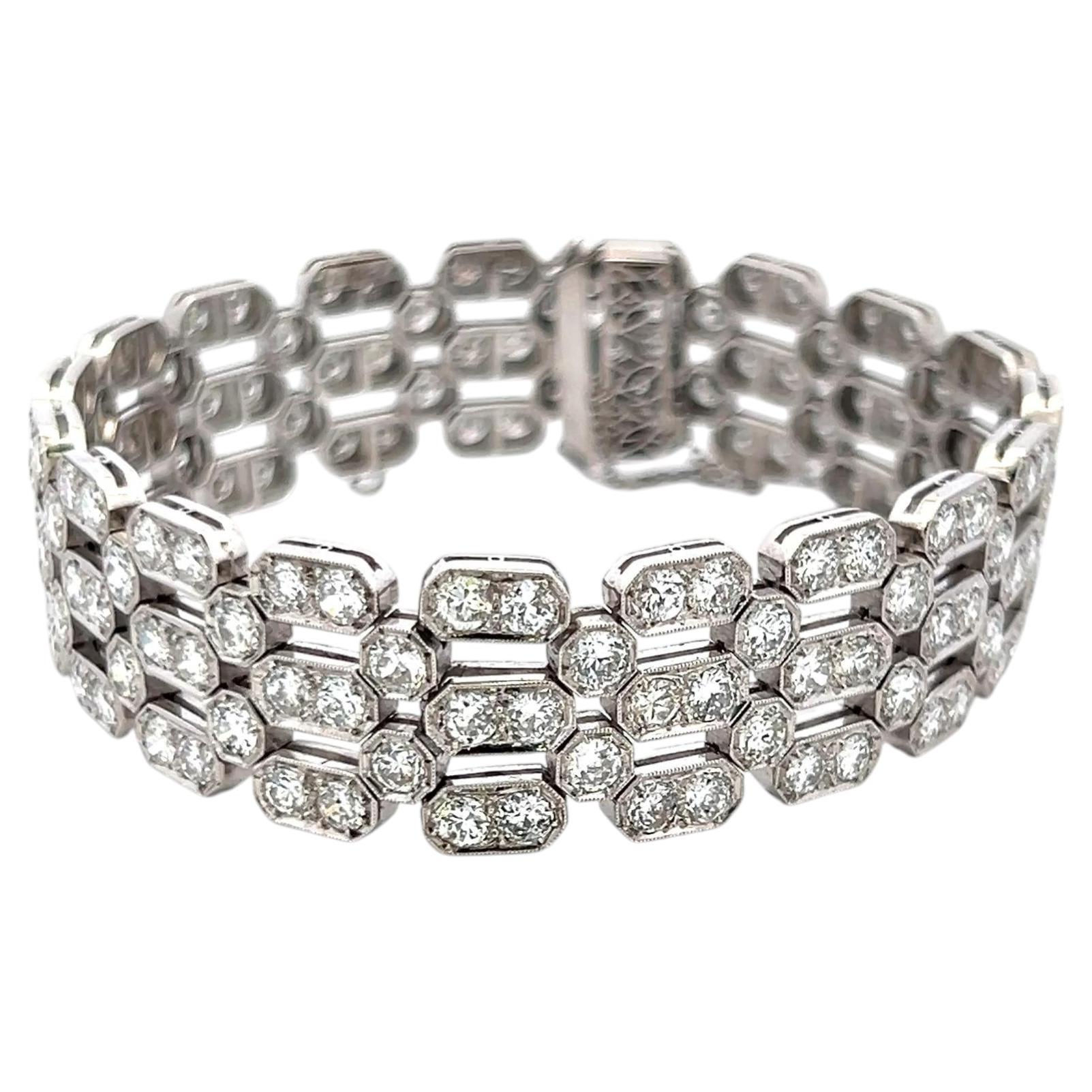 Harry Winston Platinum Link Bracelet with 11.75 Carat Round G-SI1 Diamonds For Sale