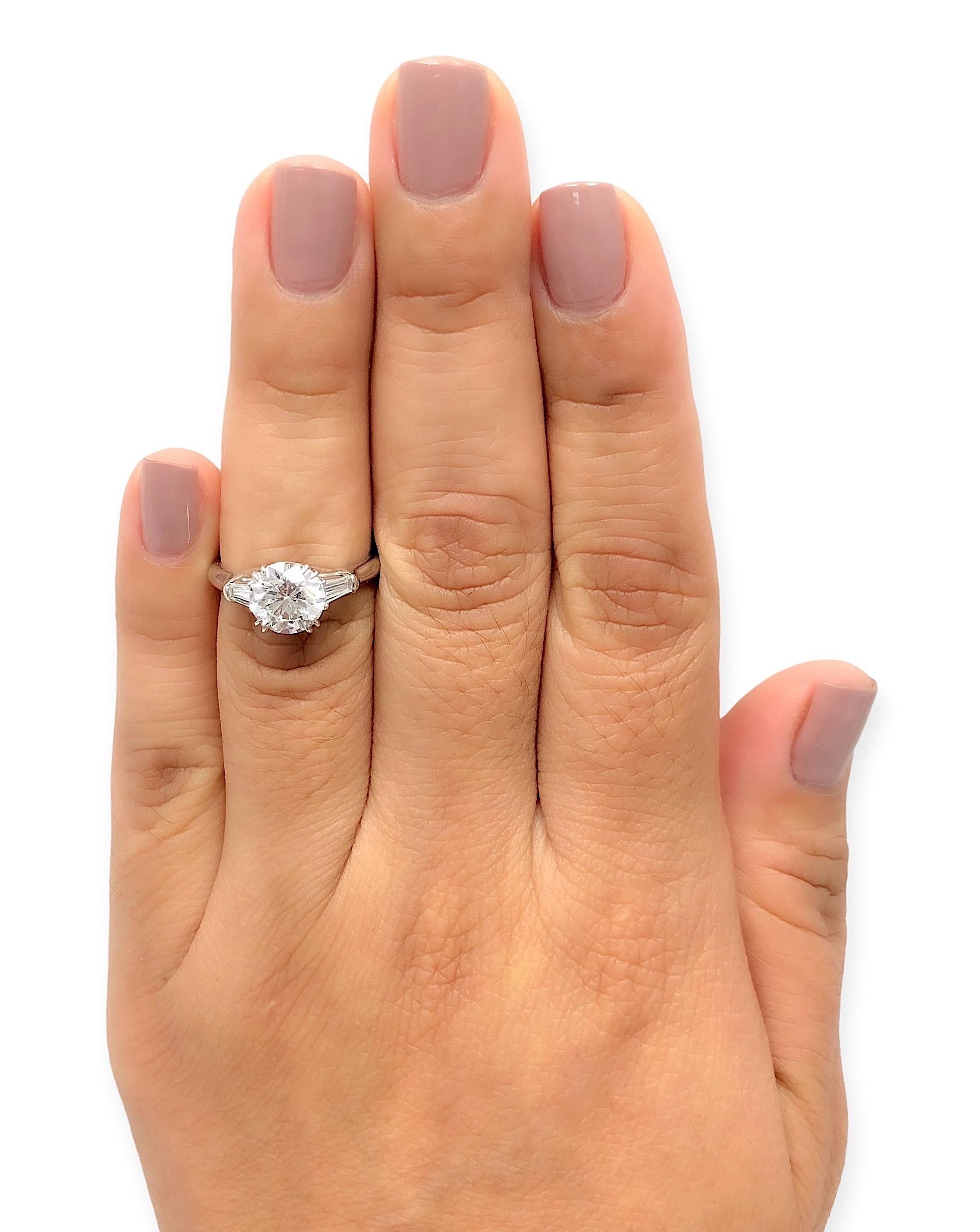 Contemporary Harry Winston Platinum Round Diamond Engagement Ring w/Baguettes 2.01ct TW FVS1