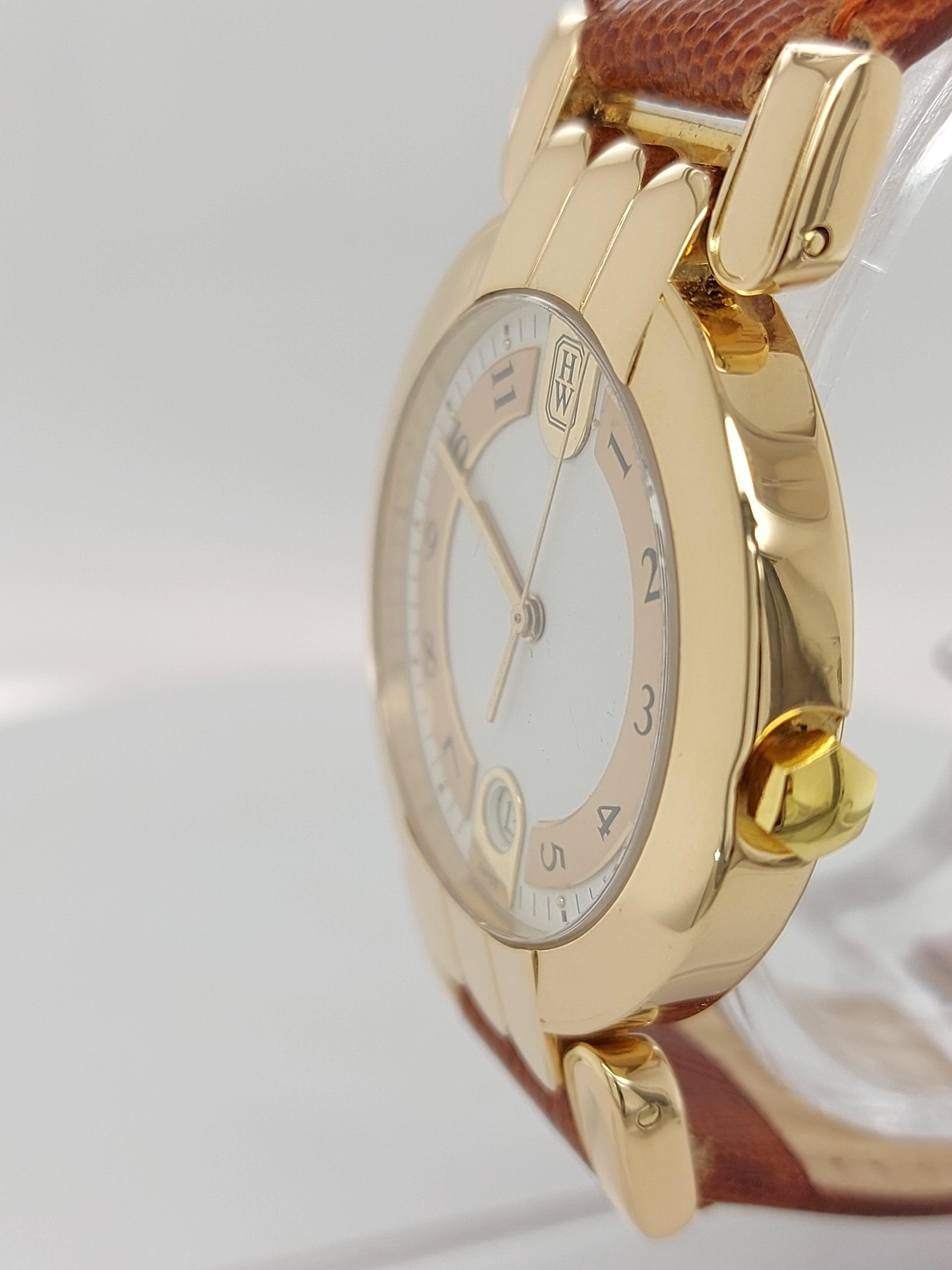 Harry Winston Premier 18 Karat Gold with Folding Clasp, Model MQ 34 GL Classic In Excellent Condition In Antwerp, BE