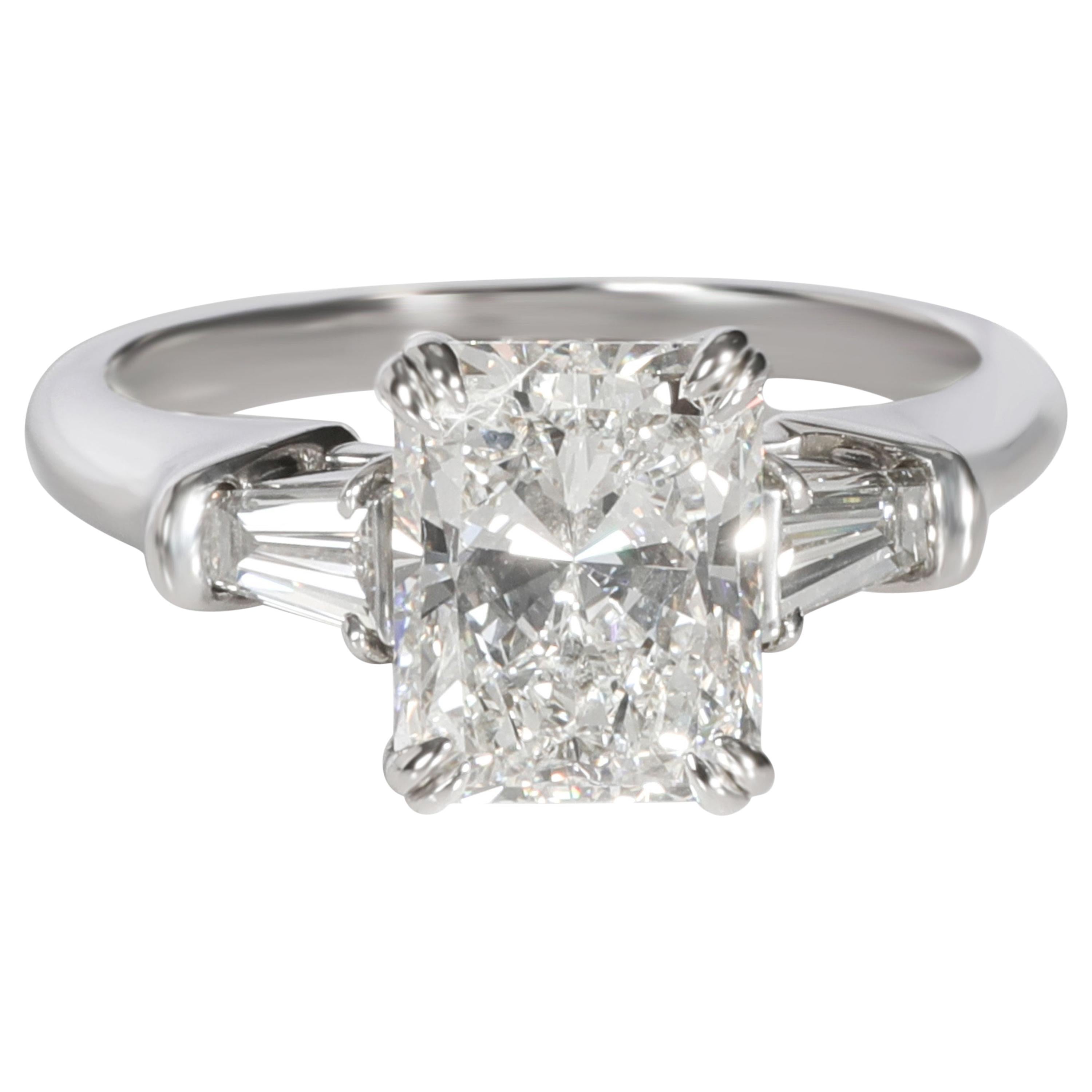 Harry Winston Radiant Diamond Engagement Ring in Platinum GIA F VVS1 2.41 Carat