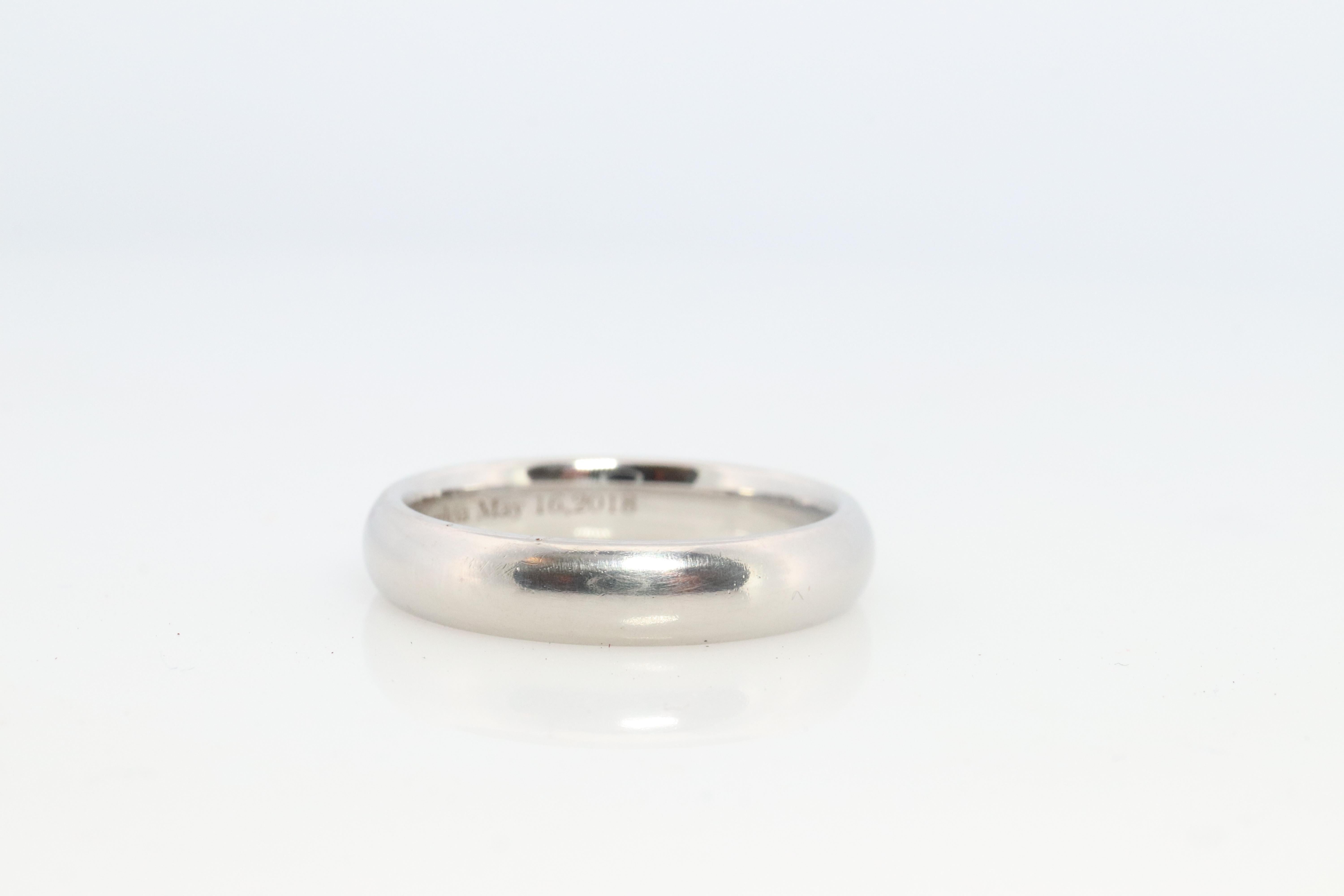 Modern Harry Winston Ring. Comfort Fit Harry Winston Wedding 4mm wide Band. For Sale