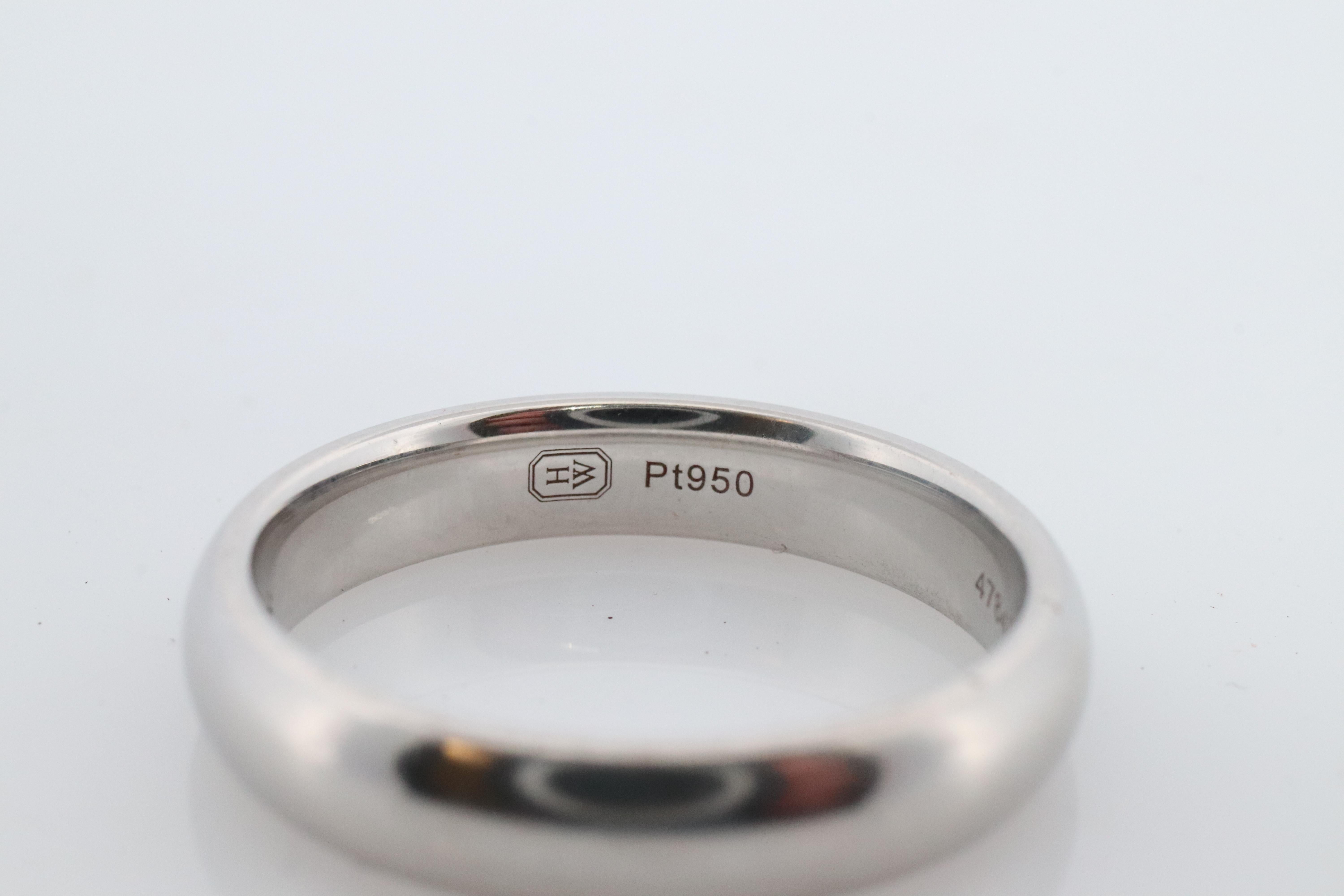Harry Winston Ring. Comfort Fit Harry Winston Wedding 4mm wide Band. In Good Condition For Sale In Port Charlotte, FL