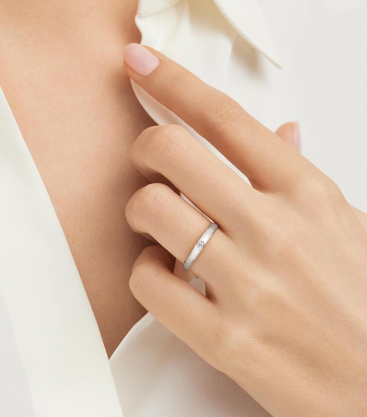 Round Cut Harry Winston  Round Brilliant Single Diamond Wedding Band Ring For Sale