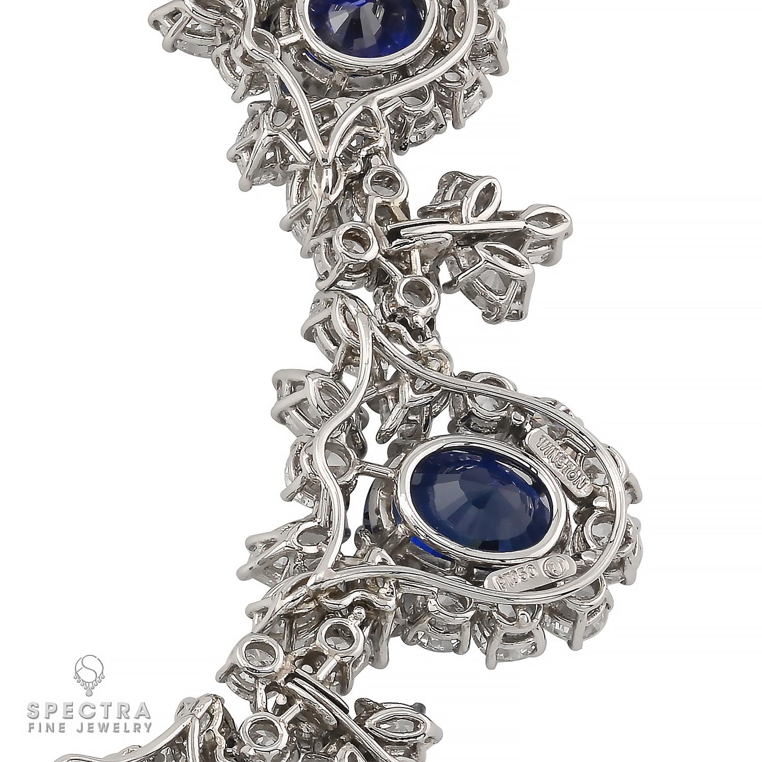 Diese prächtige Kreation von Harry Winston ist eine Vintage-Halskette, die die für das Haus typische Eleganz und die außergewöhnliche Edelsteinauswahl unterstreicht. Im Mittelpunkt steht ein auffälliger ovaler Ceylon-Saphir von 5,30 Karat, unerhitzt