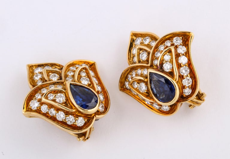 Retro Harry Winston Sapphire Diamond Yellow Gold Tulip Earrings For Sale